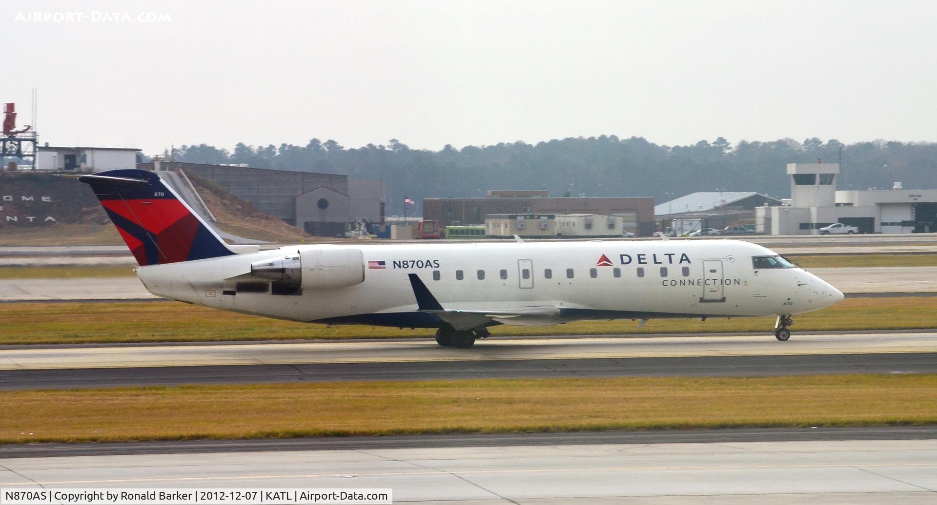N870AS, 2001 Bombardier CRJ-200ER (CL-600-2B19) C/N 7530, Taxi Atlanta