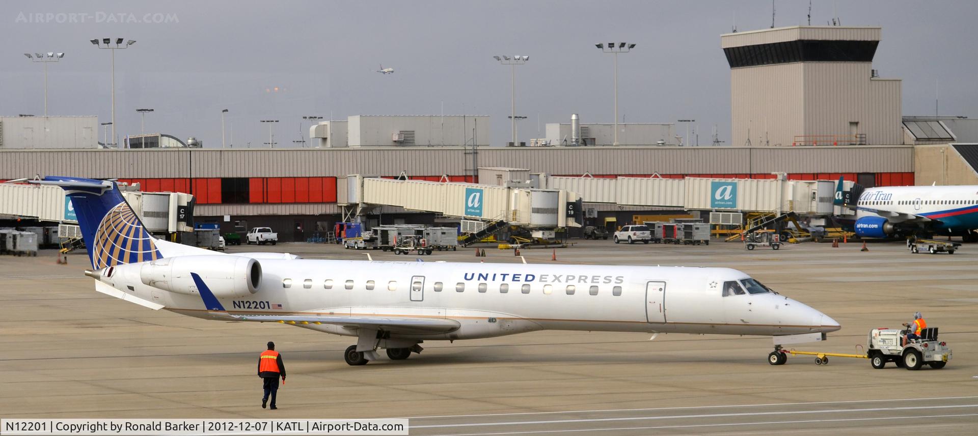 N12201, 2006 Embraer ERJ-145XR (EMB-145XR) C/N 14500959, Taxi Atlanta