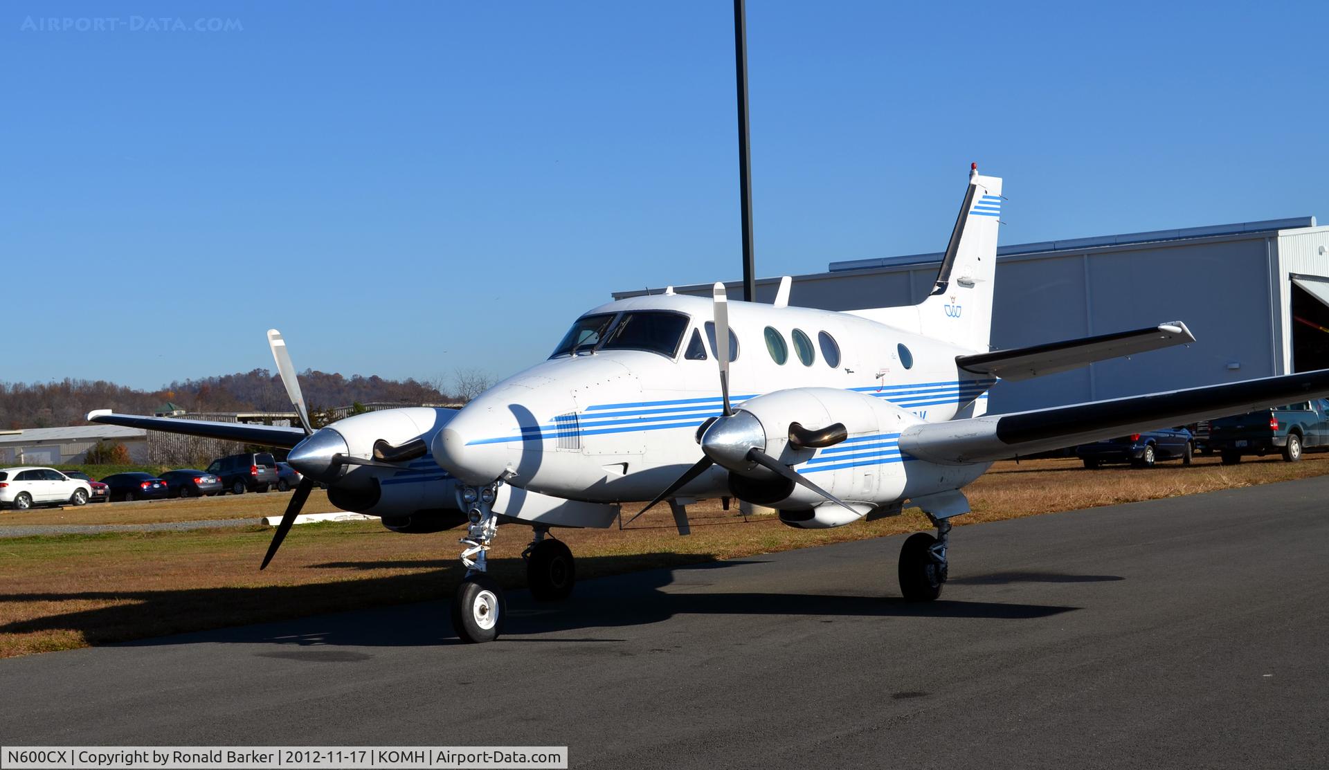 N600CX, 1973 Beech E90 King Air C/N LW-43, Orange