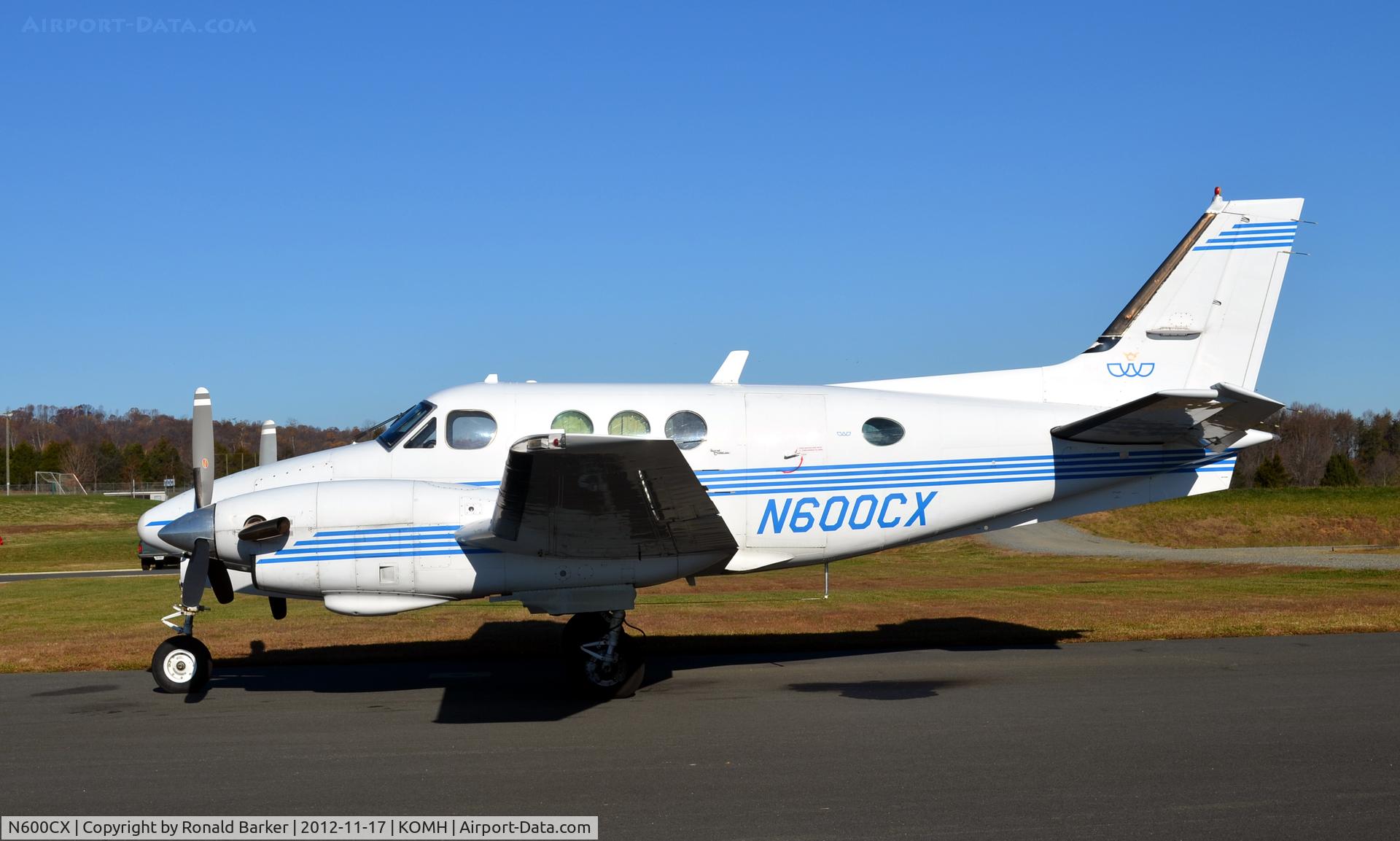 N600CX, 1973 Beech E90 King Air C/N LW-43, Orange