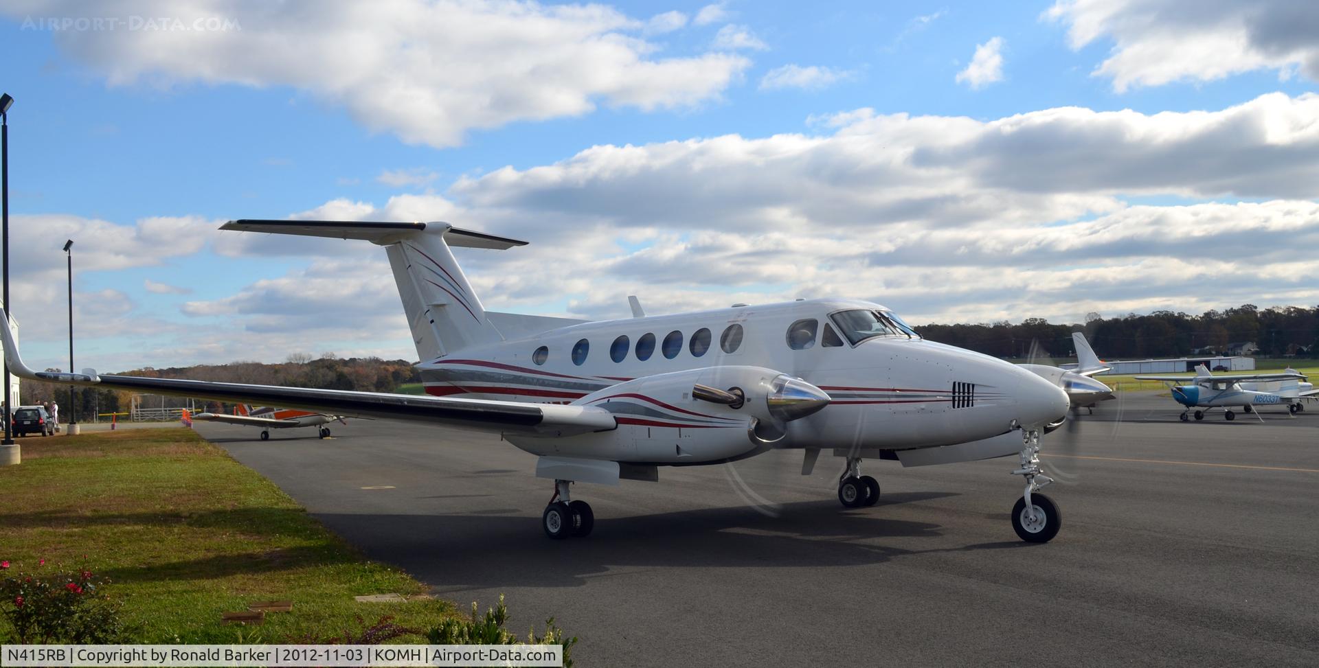 N415RB, 1995 Beech B200 King Air C/N BB-1513, Engine Start Orange