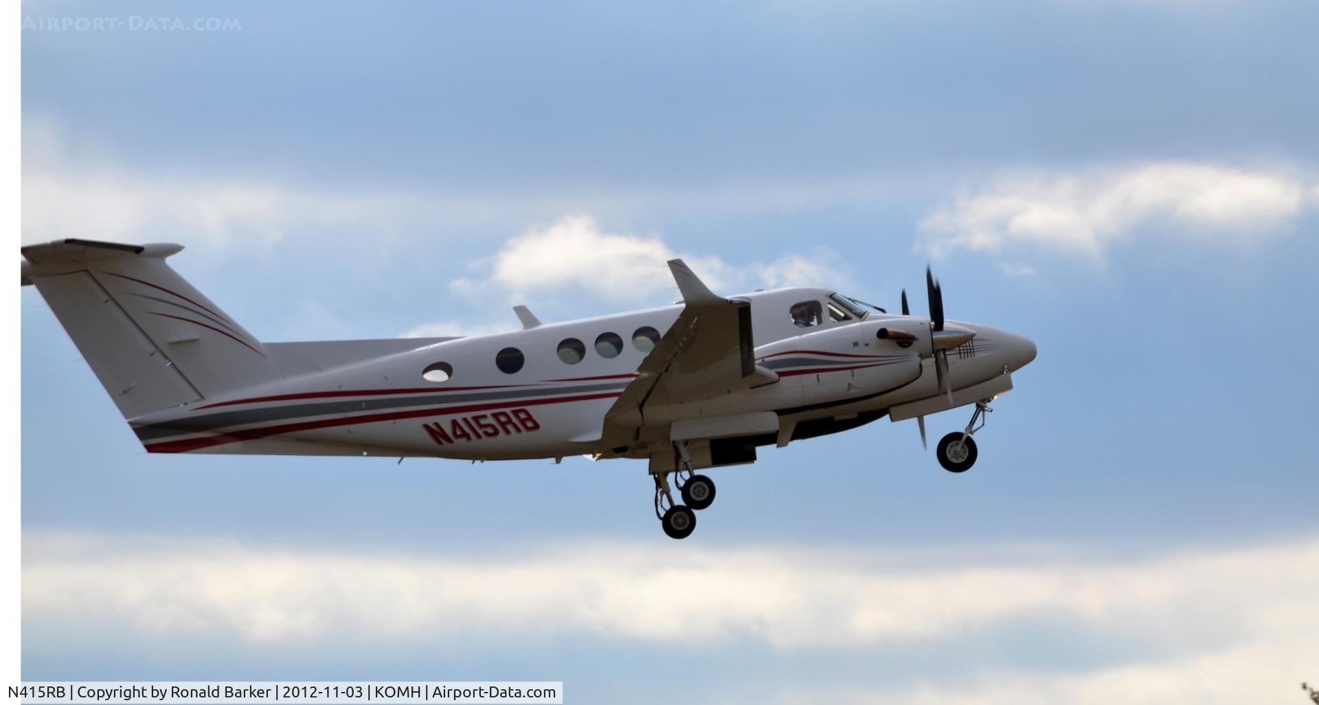 N415RB, 1995 Beech B200 King Air C/N BB-1513, Airborne Orange