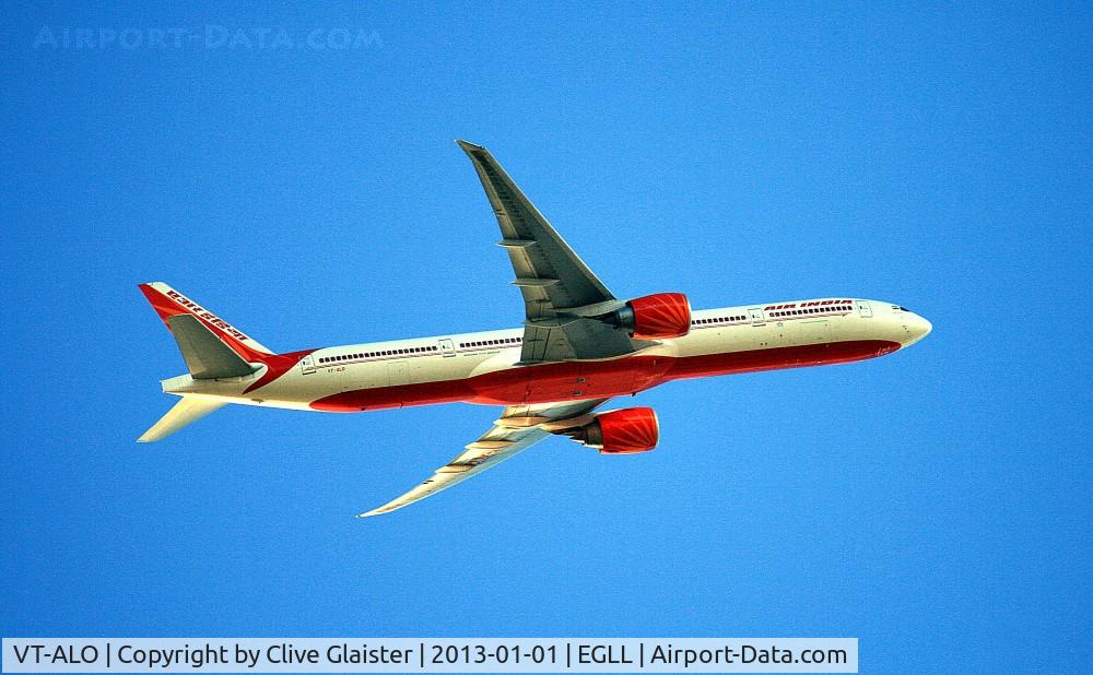 VT-ALO, 2009 Boeing 777-337/ER C/N 36313, Departing Heathrow to Mumbai - India