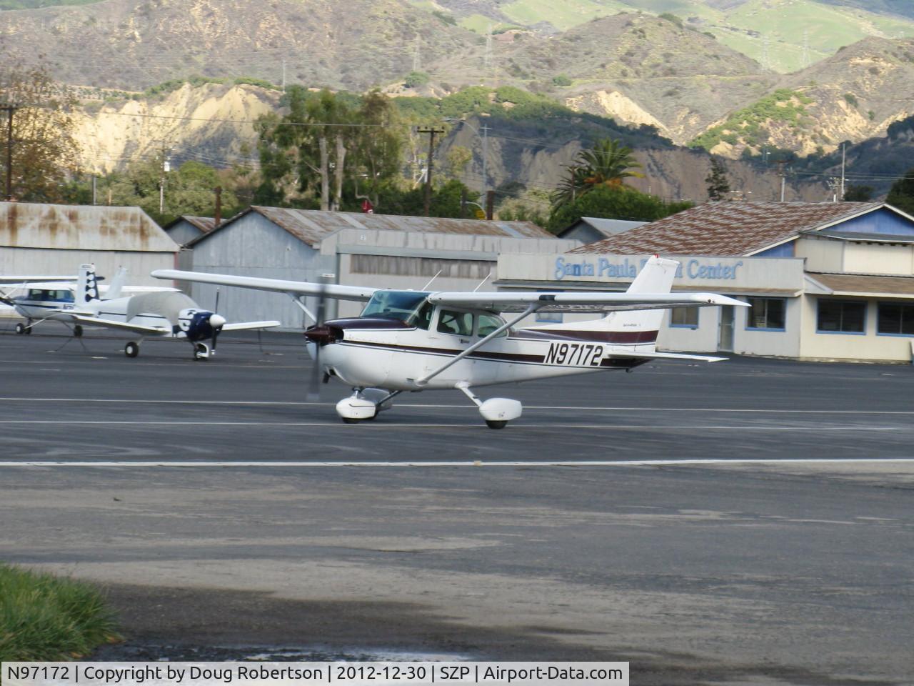 N97172, 1984 Cessna 172P C/N 17276162, 1984 Cessna 172P SKYHAWK, Lycoming O-320-D2J 160 Hp, landing roll Rwy 22