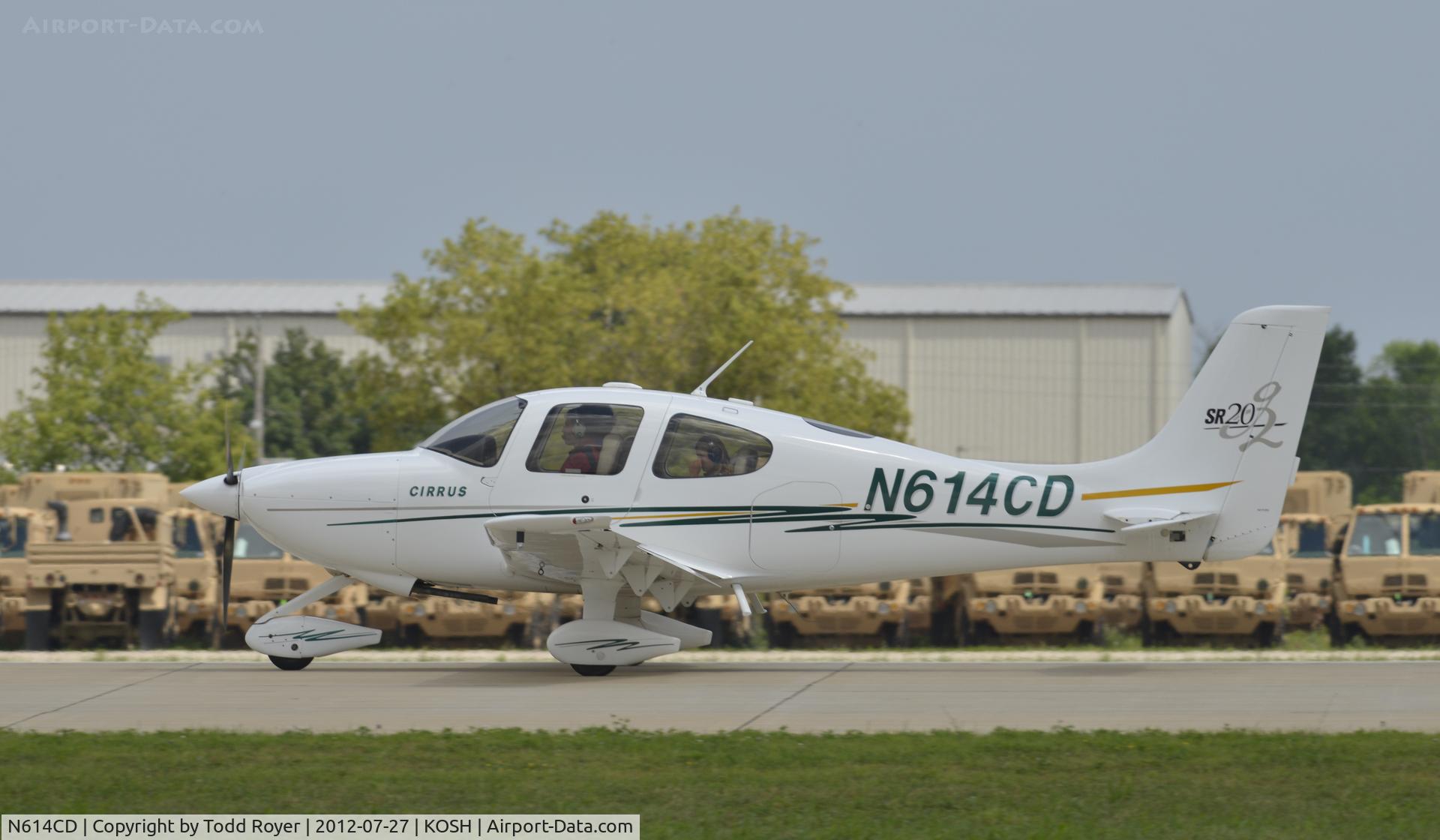 N614CD, 2004 Cirrus SR20 C/N 1473, Airventure 2012
