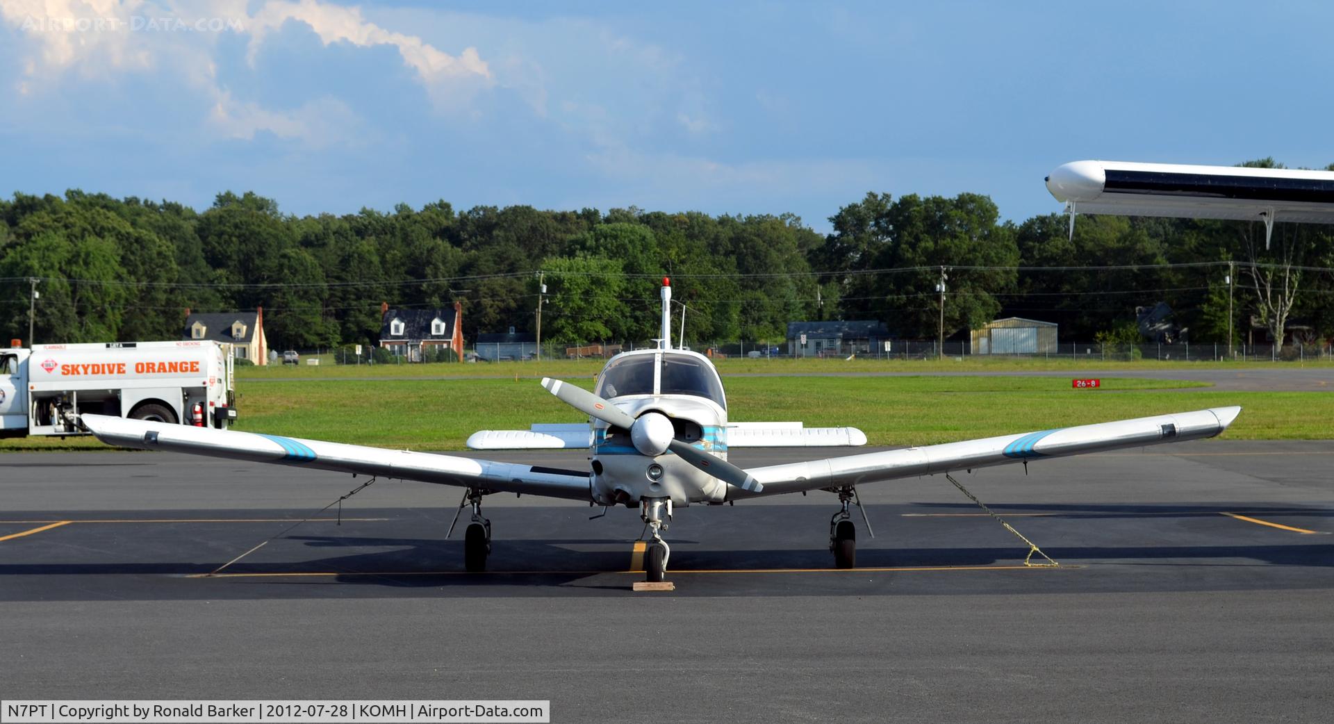 N7PT, 1975 Piper PA-28R-200 C/N 28R-7535310, Orange