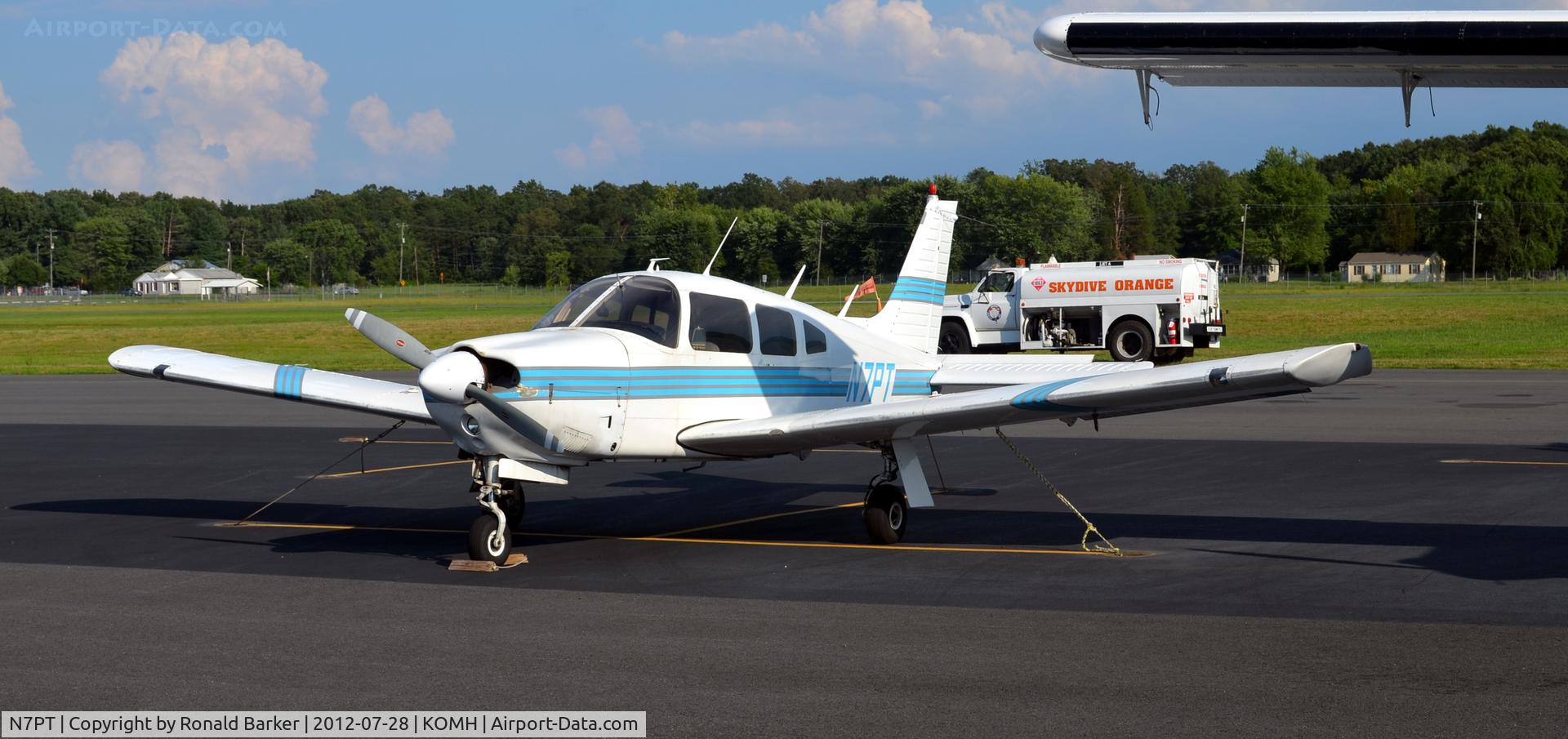 N7PT, 1975 Piper PA-28R-200 C/N 28R-7535310, Orange