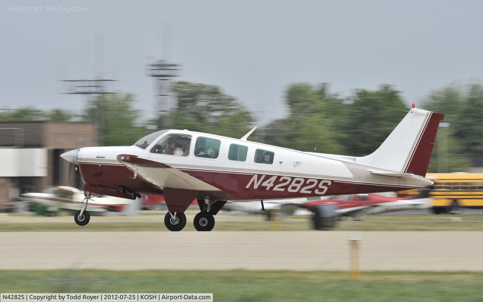 N4282S, 1976 Beech A36 Bonanza 36 C/N E-946, Airventure 2012