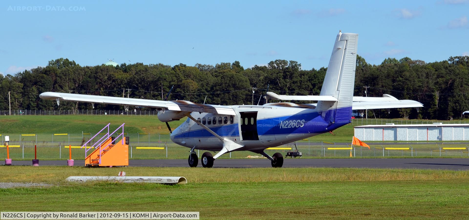 N226CS, 1968 De Havilland Canada DHC-6-200 Twin Otter C/N 198, Orange