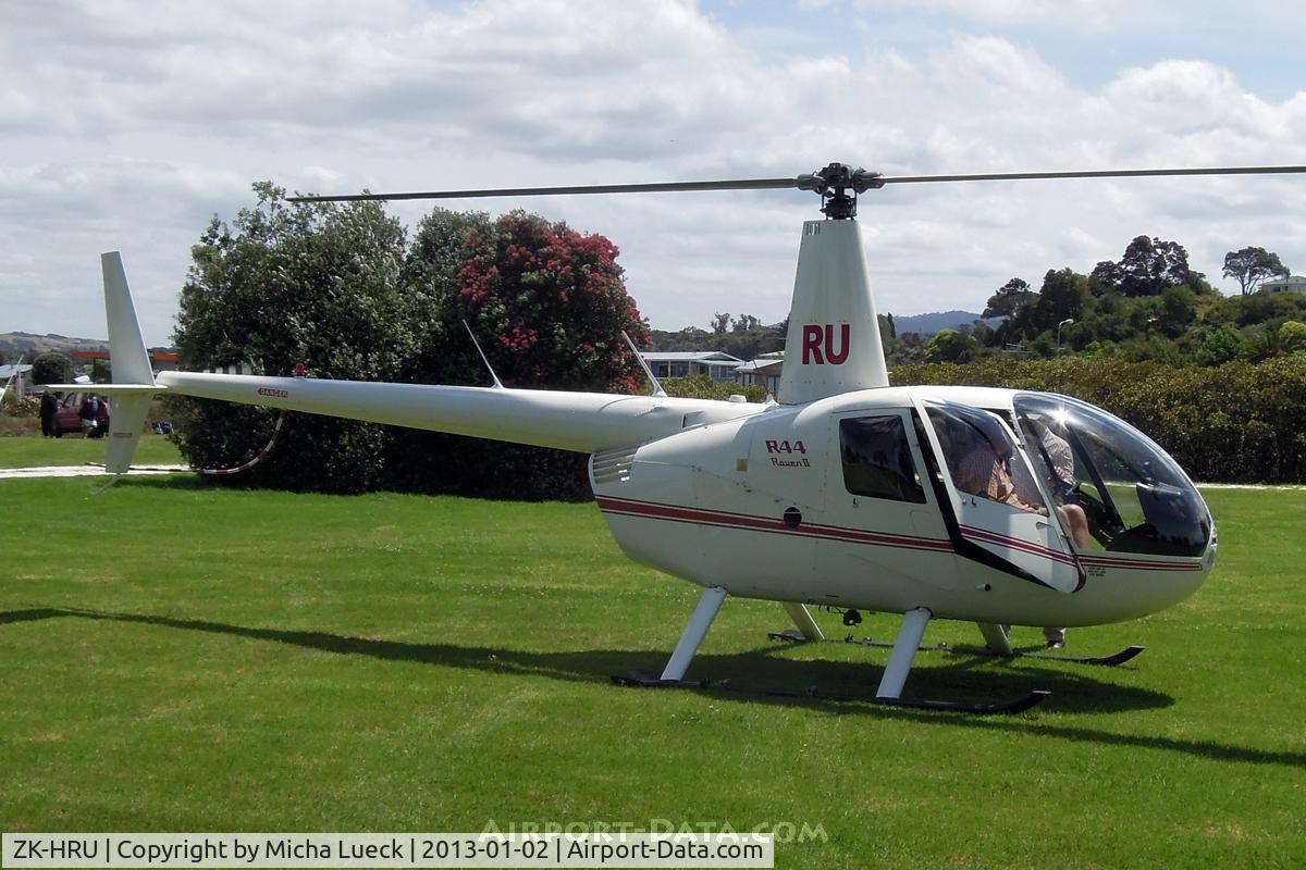 ZK-HRU, Robinson R44 II C/N 11215, At Miranda beach