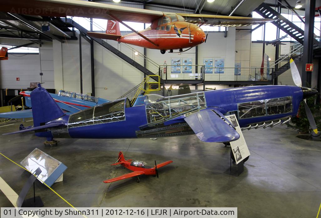 01, 1946 Gérin V-6E Varivol C/N 01, Preserved inside Angers-Marcé Museum... other side where you can see the structure...