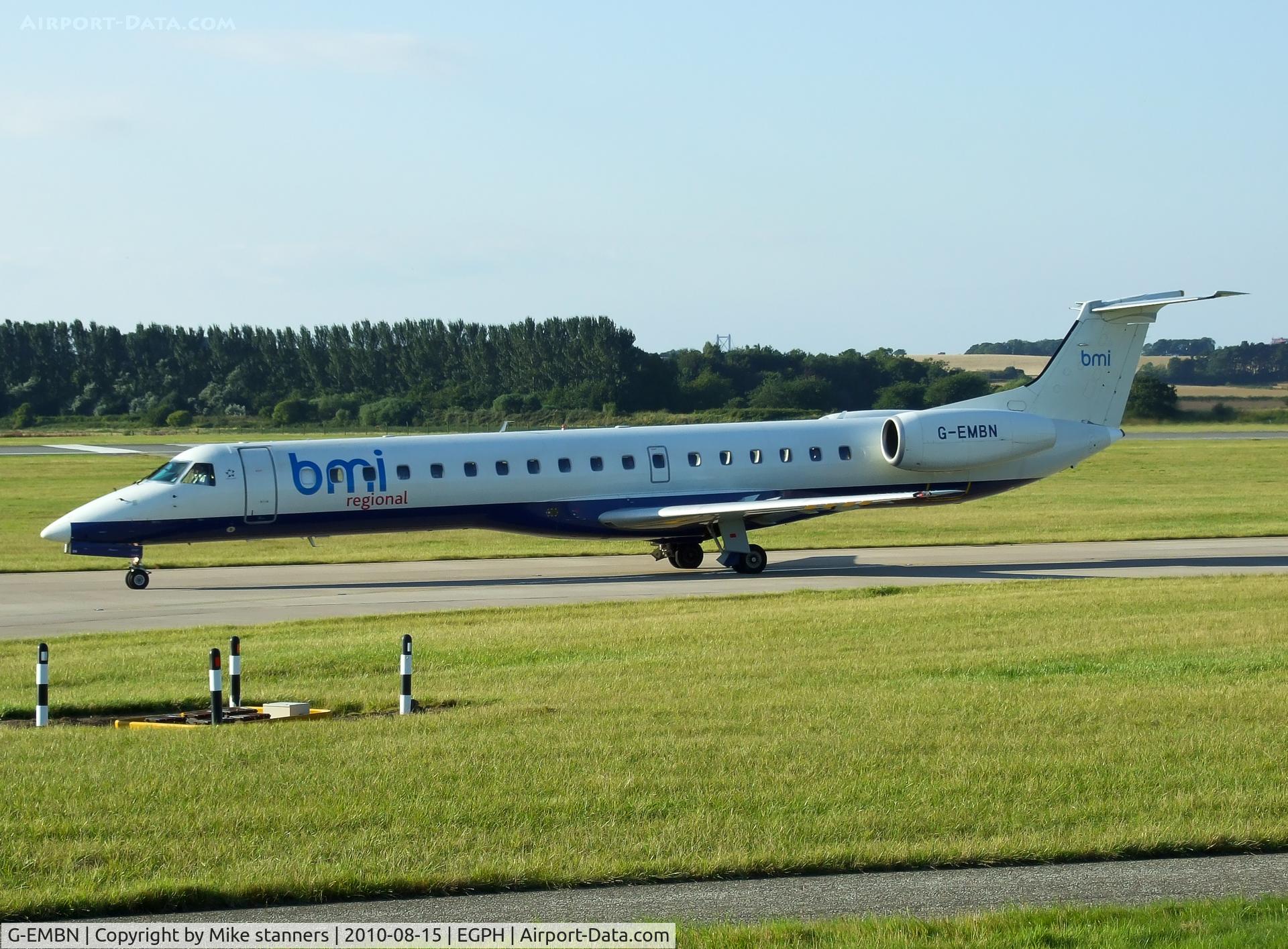 G-EMBN, 2000 Embraer EMB-145EP (ERJ-145EP) C/N 145201, 
