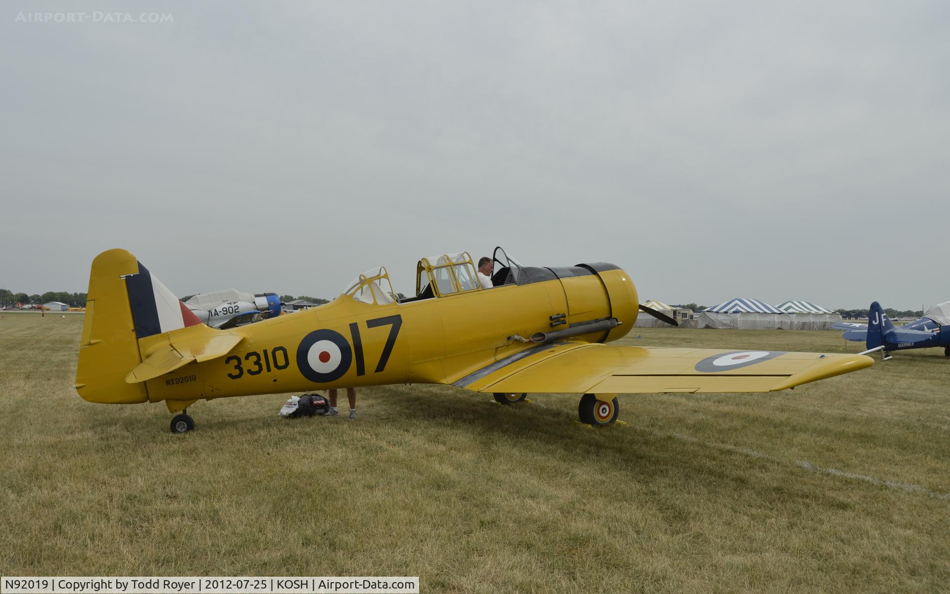 N92019, 1941 Canadian Car & Foundry T-6 Harvard Mk.II C/N 07-184, Airventure 2012