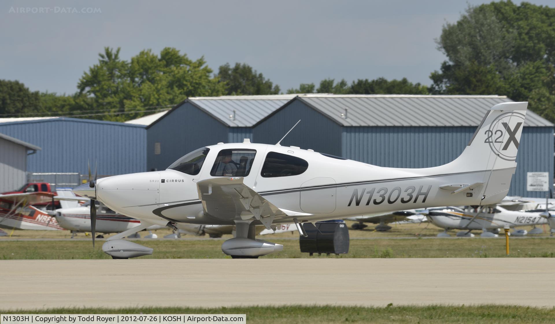 N1303H, Cirrus SR22 GTS C/N 3712, Airventure 2012