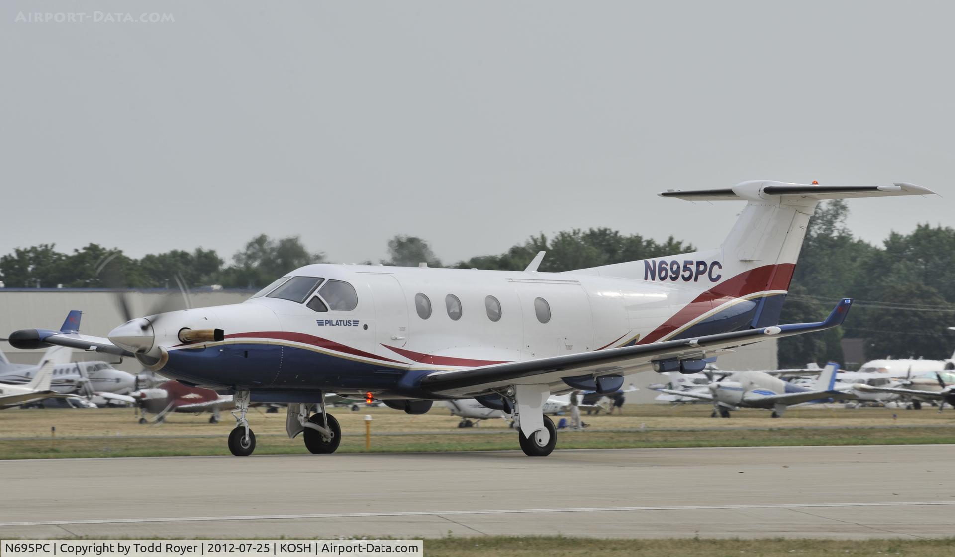 N695PC, 1999 Pilatus PC-12/45 C/N 305, Airventure 2012