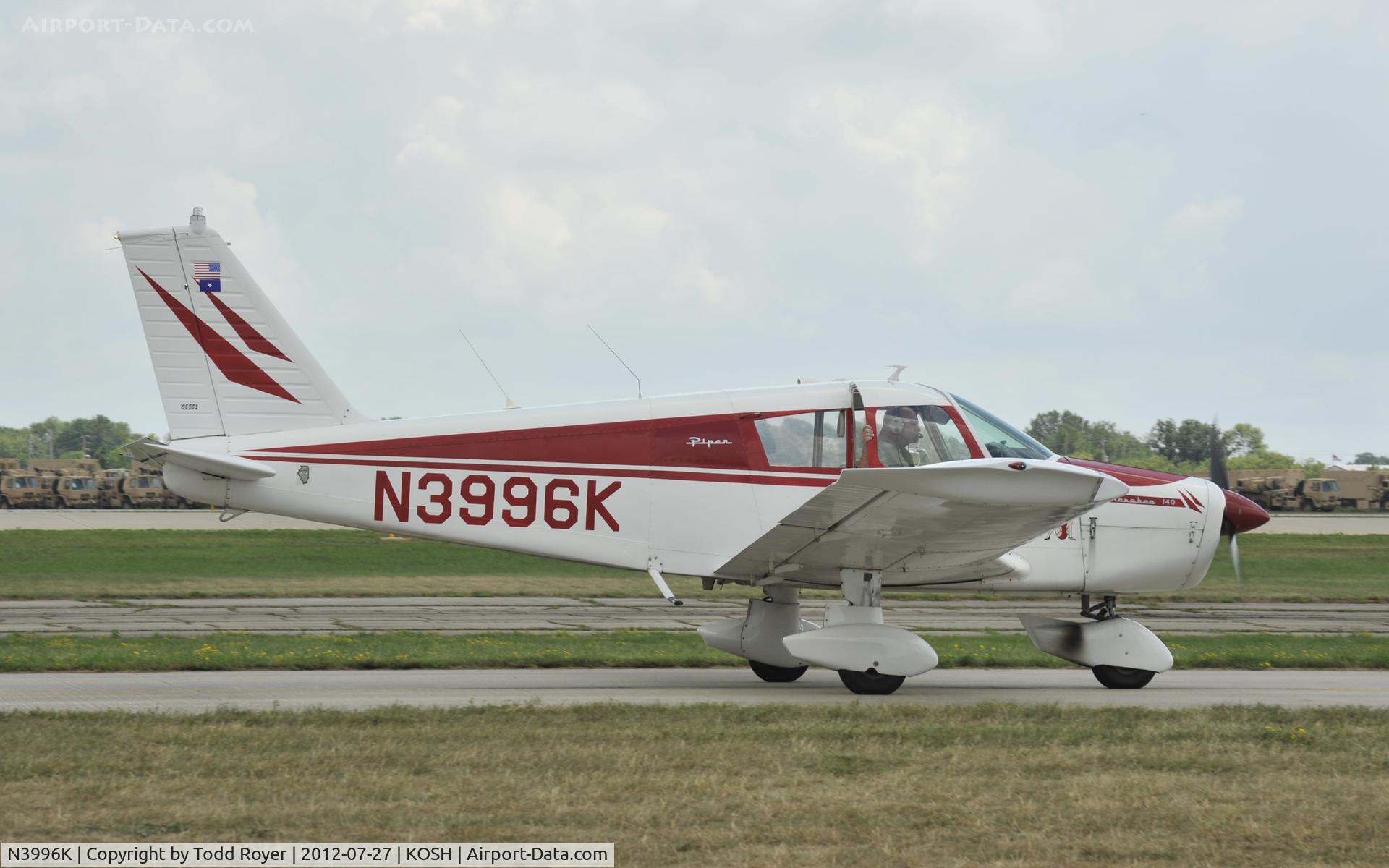 N3996K, 1967 Piper PA-28-140 Cherokee C/N 28-23888, Airventure 2012