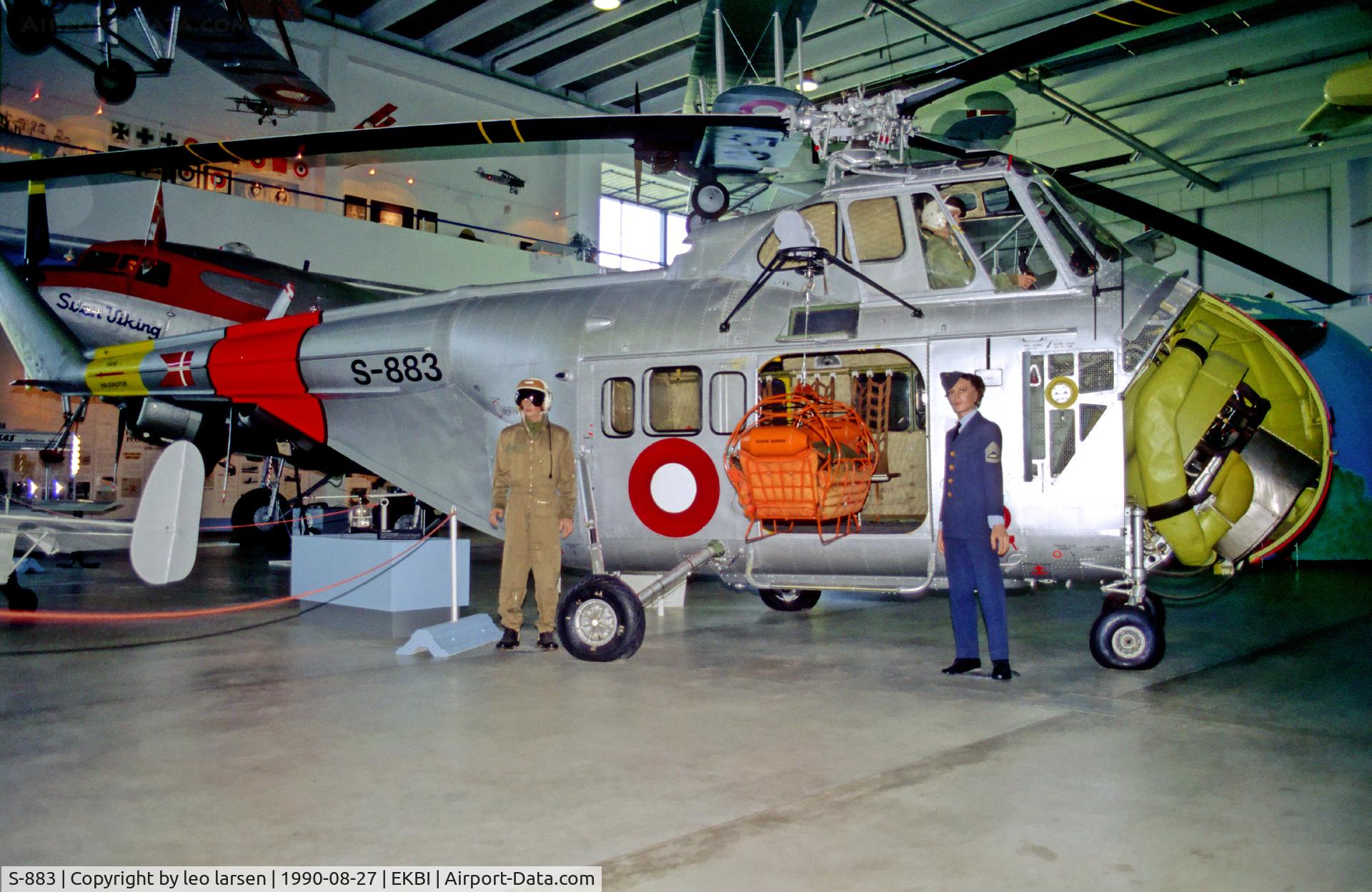 S-883, 1956 Sikorsky S-55C C/N 55-1031, Billund Museum 27.8.90