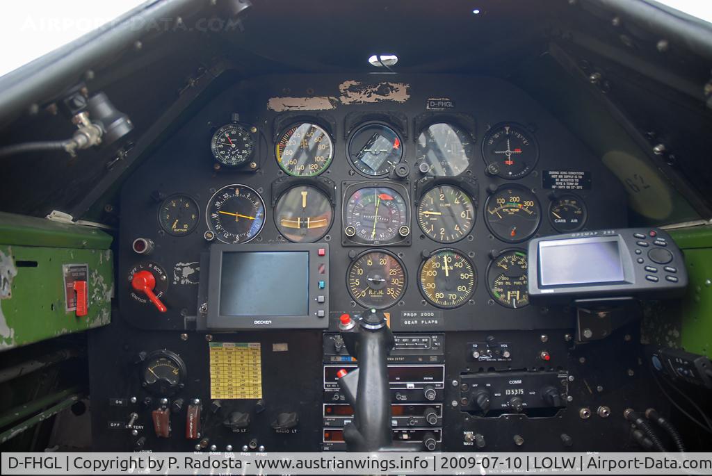 D-FHGL, 1953 North American SNJ-5 Texan Texan C/N 88-14713, Cockpit of an AT 6