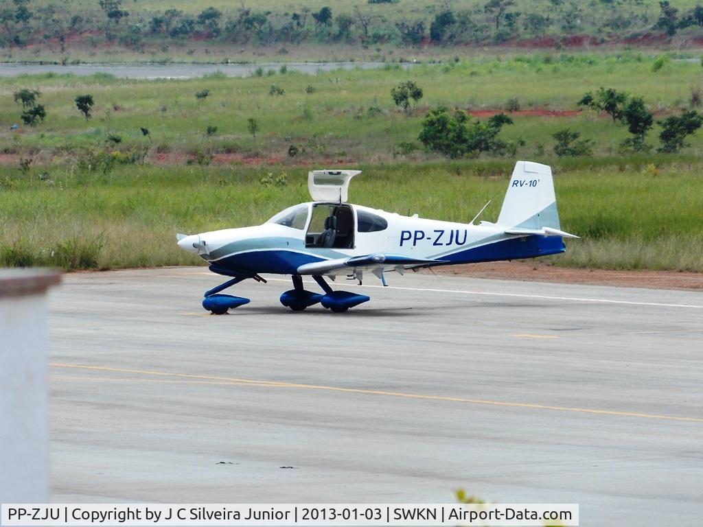 PP-ZJU, Vans RV-10 C/N AG-10005, Aeroporto Nelson Ribeiro Guimarães, Caldas Novas (CLV/SBCN). 03 de Janeiro de 2013.