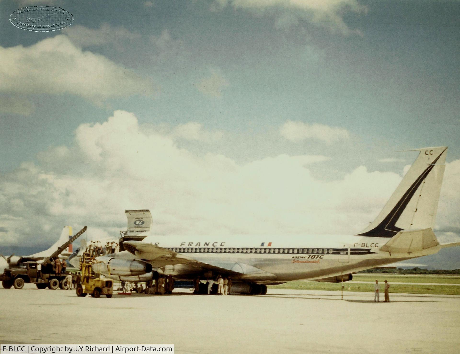 F-BLCC, 1965 Boeing 707-328C C/N 18881, Boeing 707-328 Pelican taken at Caracas Airport while delivering an Alouette Helicopter to the Venezuelian Army, in 1968.