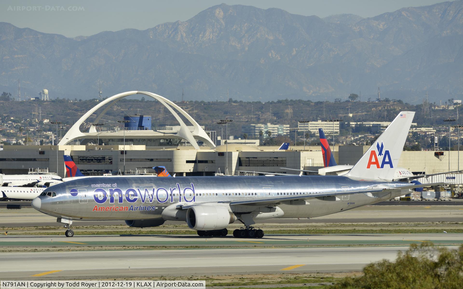N791AN, 2000 Boeing 777-223/ER C/N 30254, Arrived at LAX on 25L