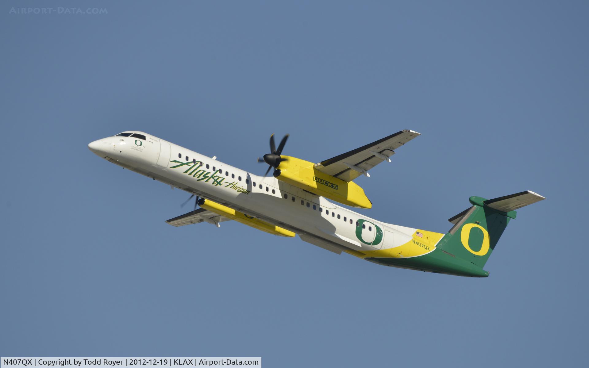 N407QX, 2001 Bombardier DHC-8-402 Dash 8 C/N 4049, Departing LAX