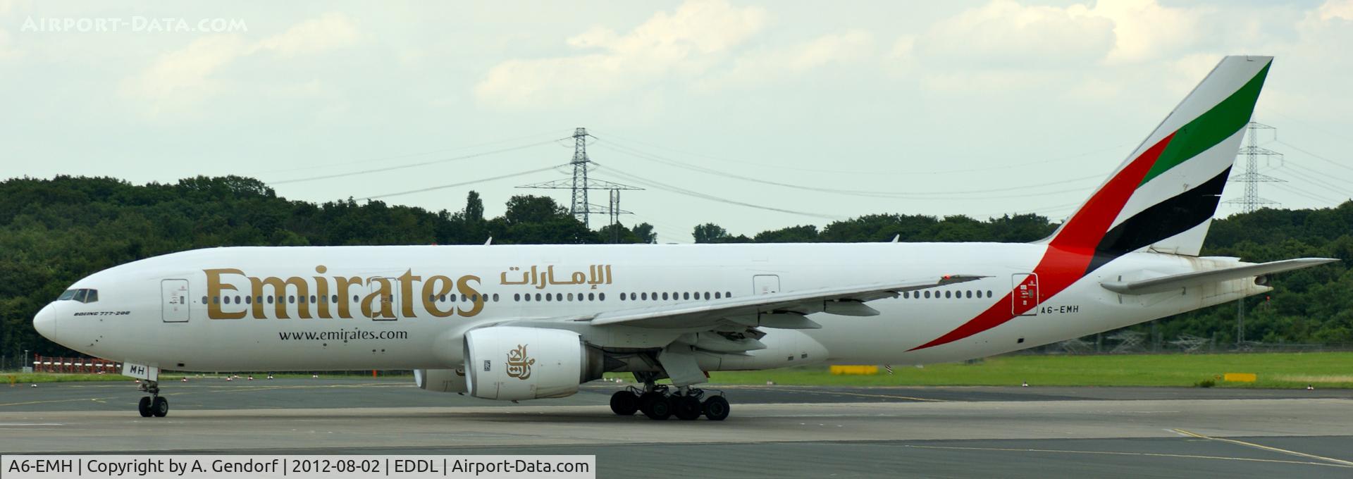 A6-EMH, 1997 Boeing 777-21H/ER C/N 27251, Emirates, seen here turning onto RWY 23L at Düsseldorf Int´l (EDDL)