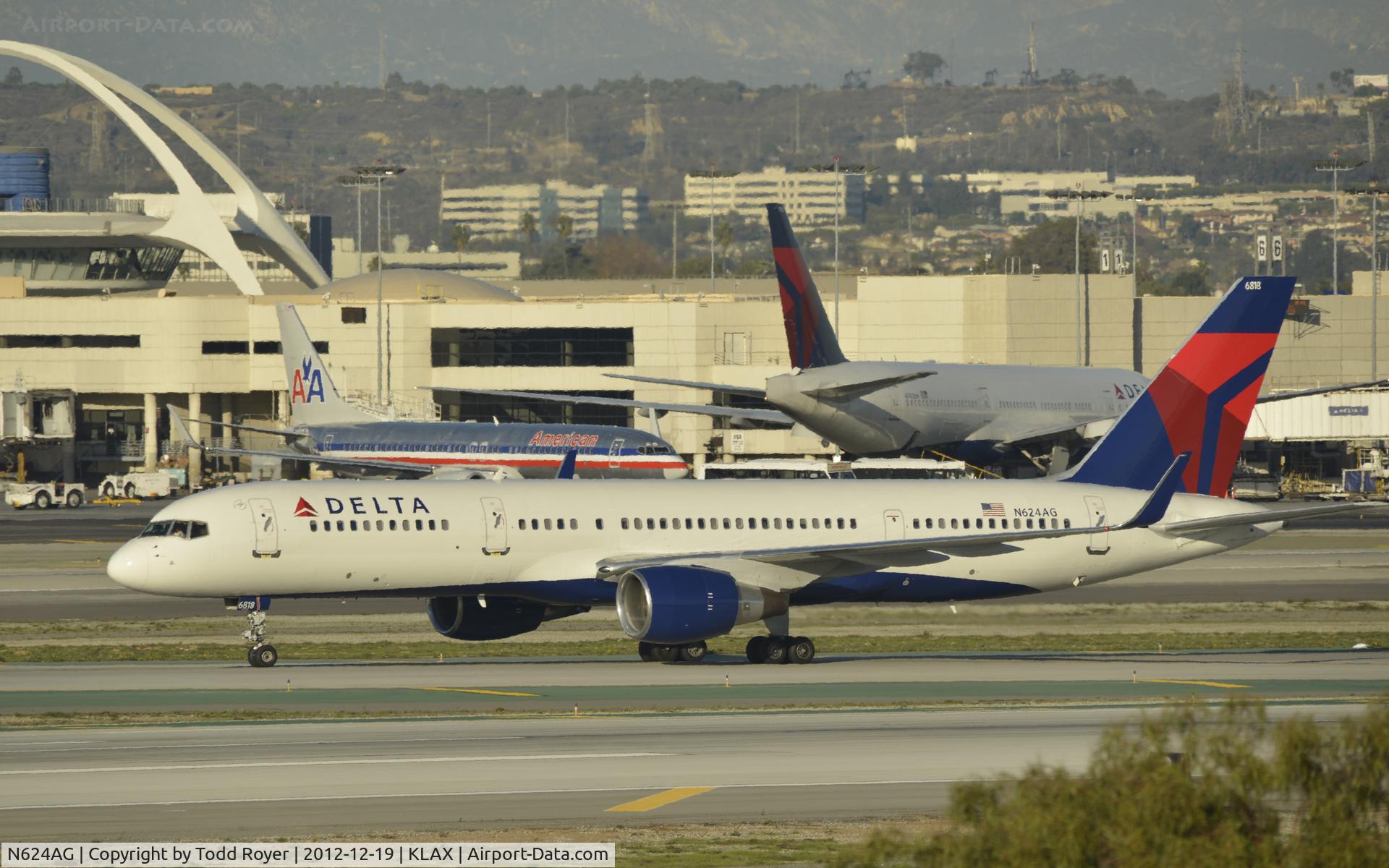 N624AG, 1993 Boeing 757-2Q8 C/N 25624, Arrived at LAX on 25L