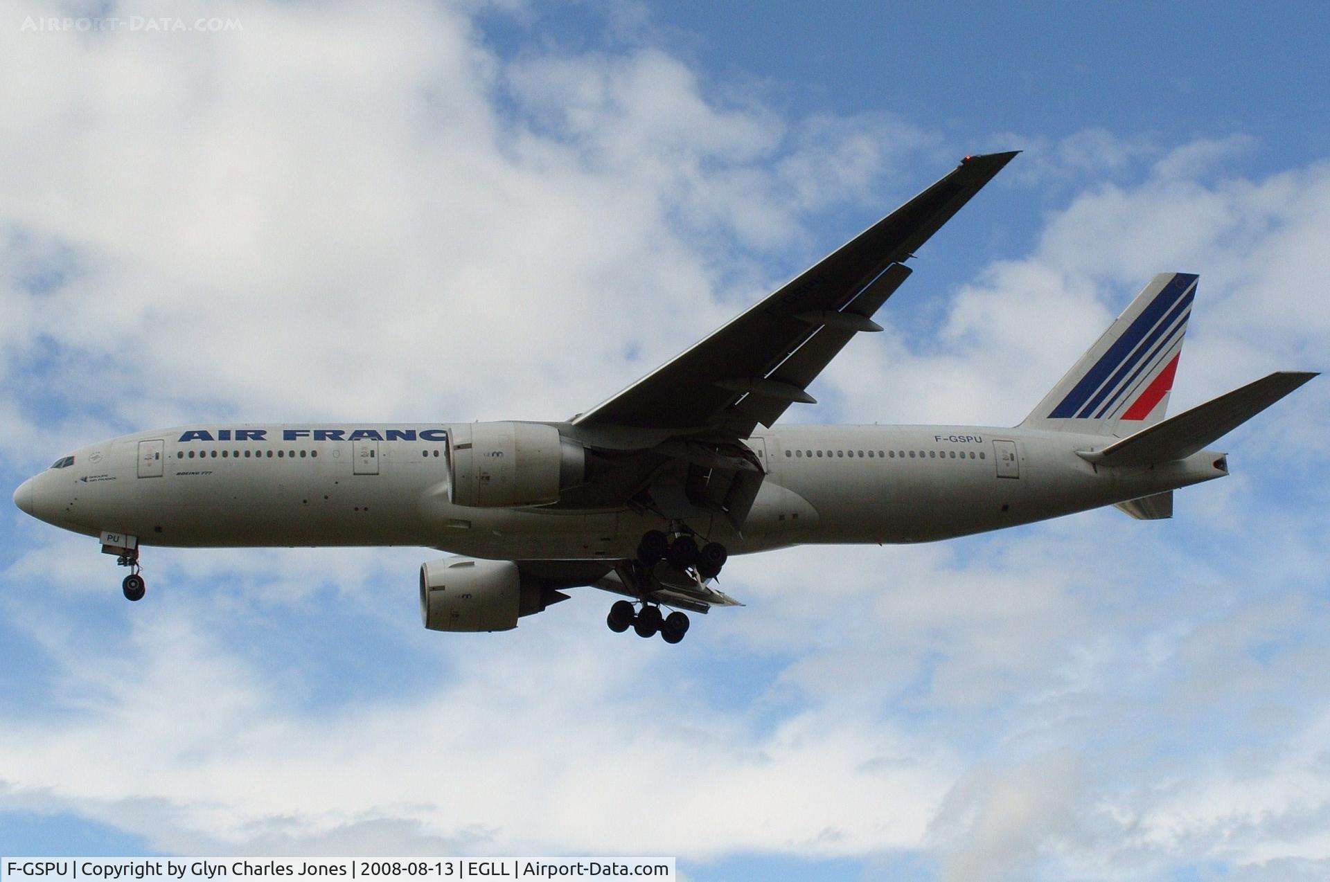 F-GSPU, 2002 Boeing 777-228/ER C/N 32309, On finals to runway 27L operating flight AF061 from Los Angeles. Operated by Air France.