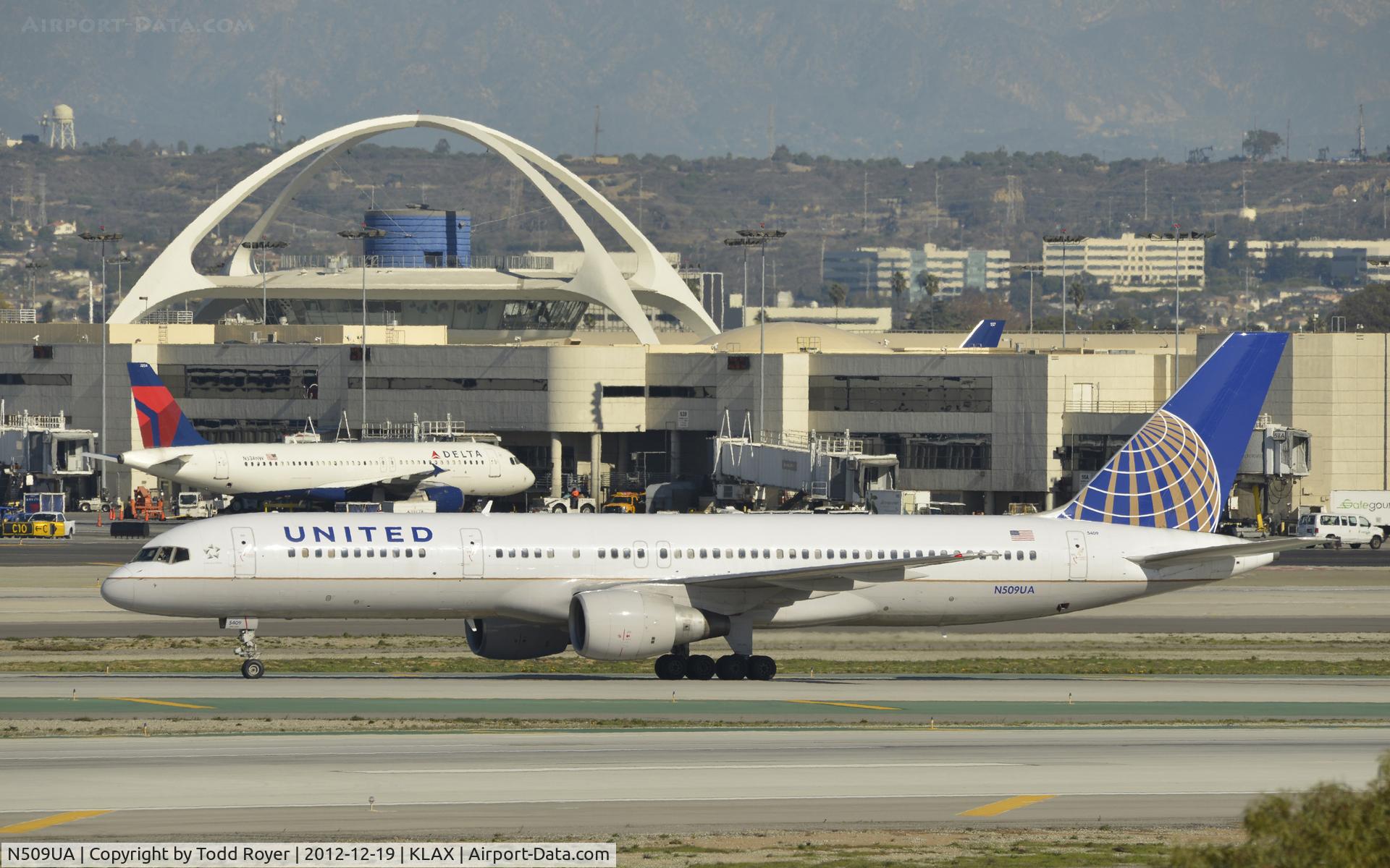 N509UA, 1990 Boeing 757-222 C/N 24763, Arrived at LAX on 25L