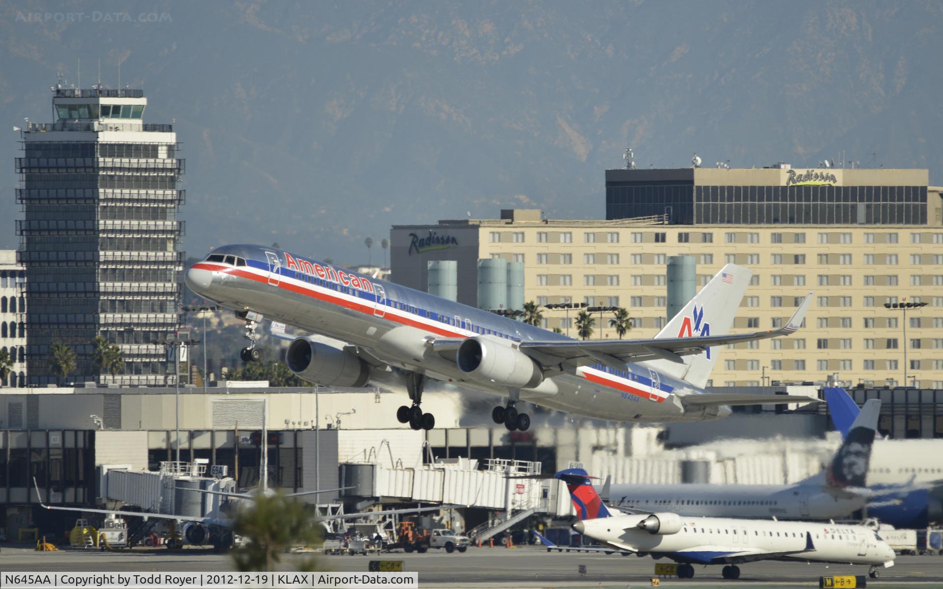 N645AA, 1991 Boeing 757-223 C/N 24603, Departing LAX