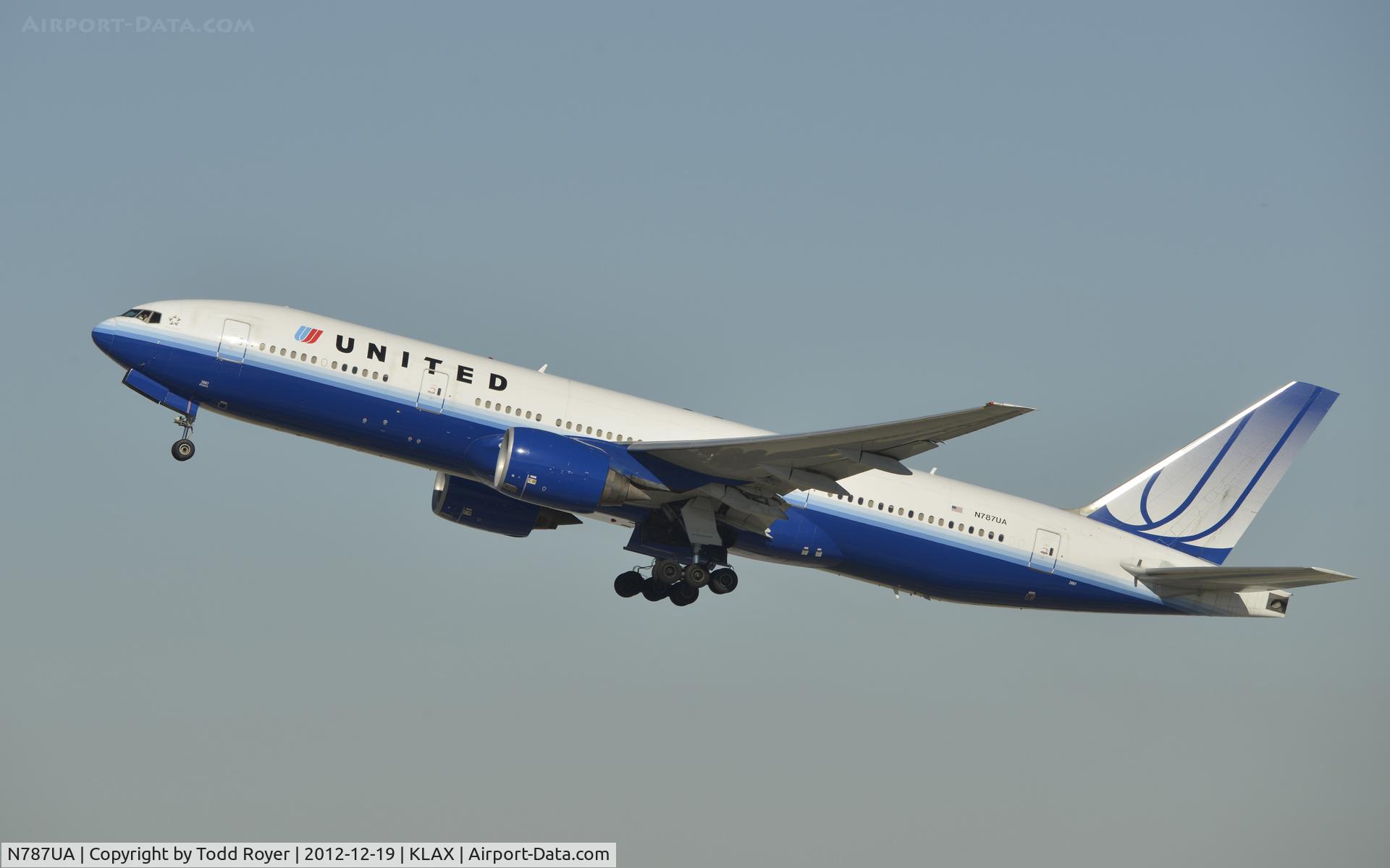 N787UA, 1997 Boeing 777-222 C/N 26939, Departing LAX