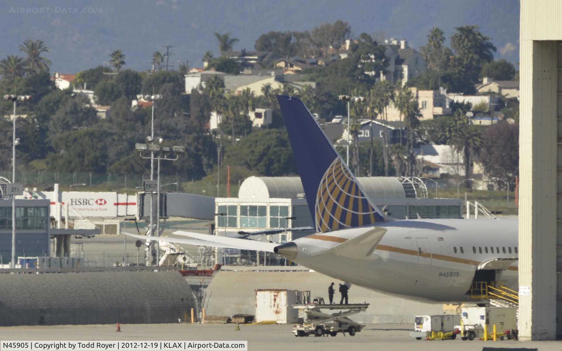 N45905, 2012 Boeing 787-8 Dreamliner Dreamliner C/N 34825, Hiding at LAX, getting some work done.
