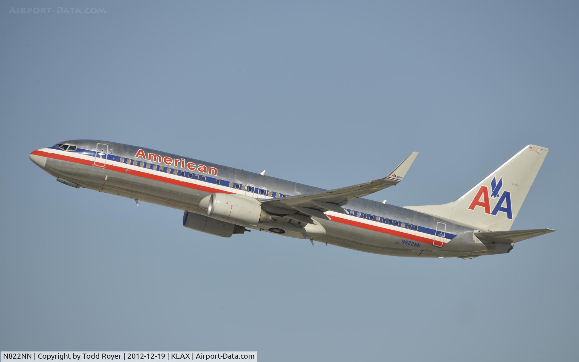 N822NN, 2009 Boeing 737-823 C/N 31085, Departing LAX