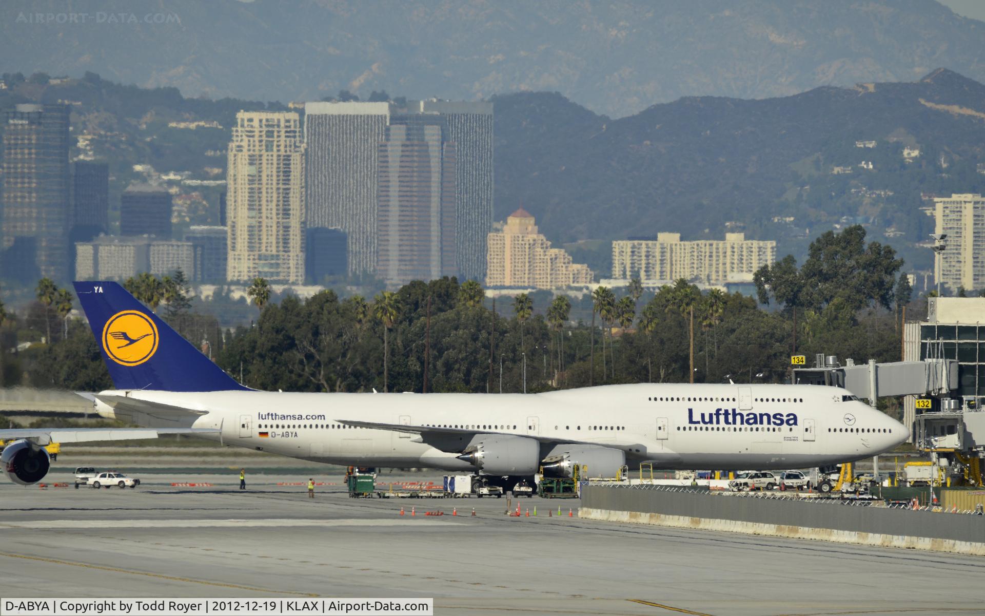 D-ABYA, 2012 Boeing 747-830 C/N 37827, Taxiing to gate