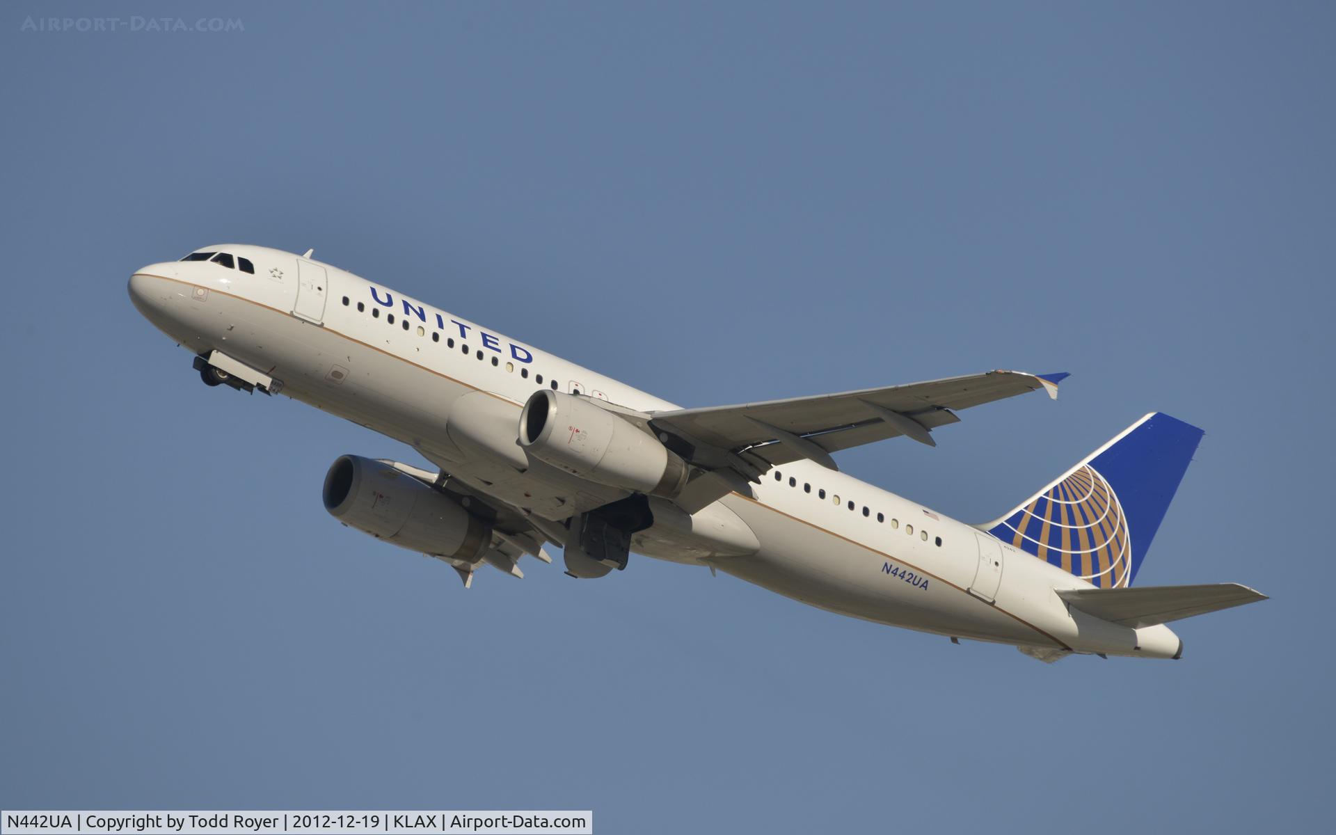 N442UA, 1998 Airbus A320-232 C/N 780, Departing LAX
