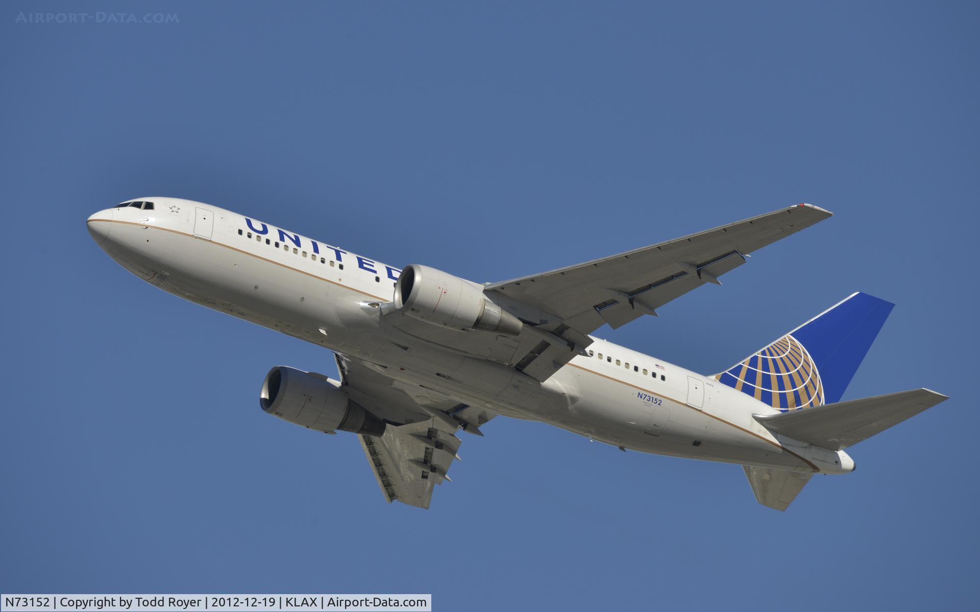 N73152, 2000 Boeing 767-224ER C/N 30431, Departing LAX