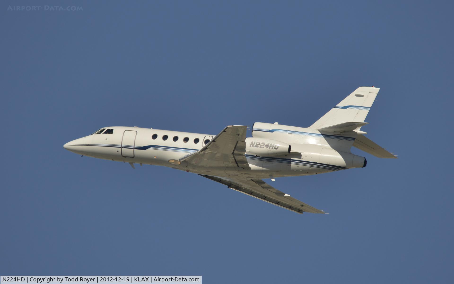 N224HD, 2004 Dassault Mystere Falcon 50 C/N 336, Departing LAX
