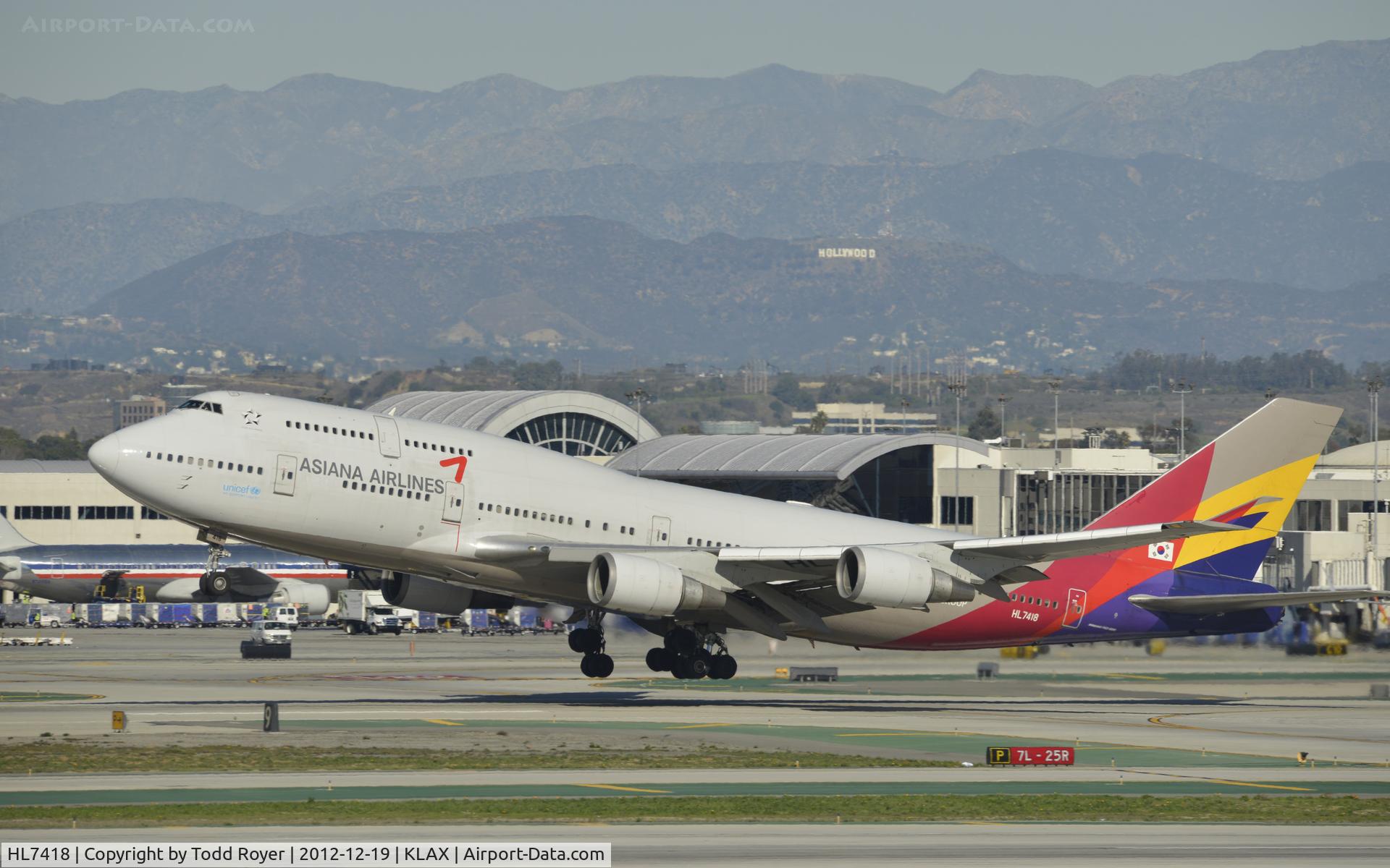 HL7418, 1994 Boeing 747-48E C/N 25780, Departing LAX