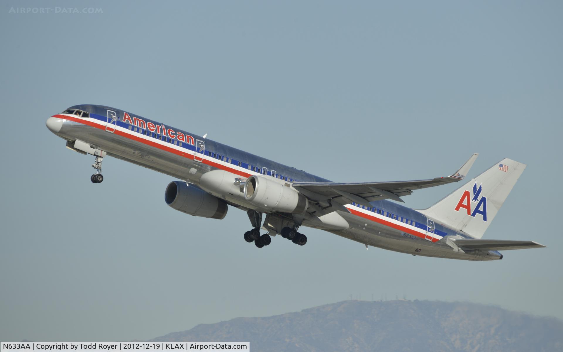 N633AA, 1990 Boeing 757-223 C/N 24591, Departing LAX