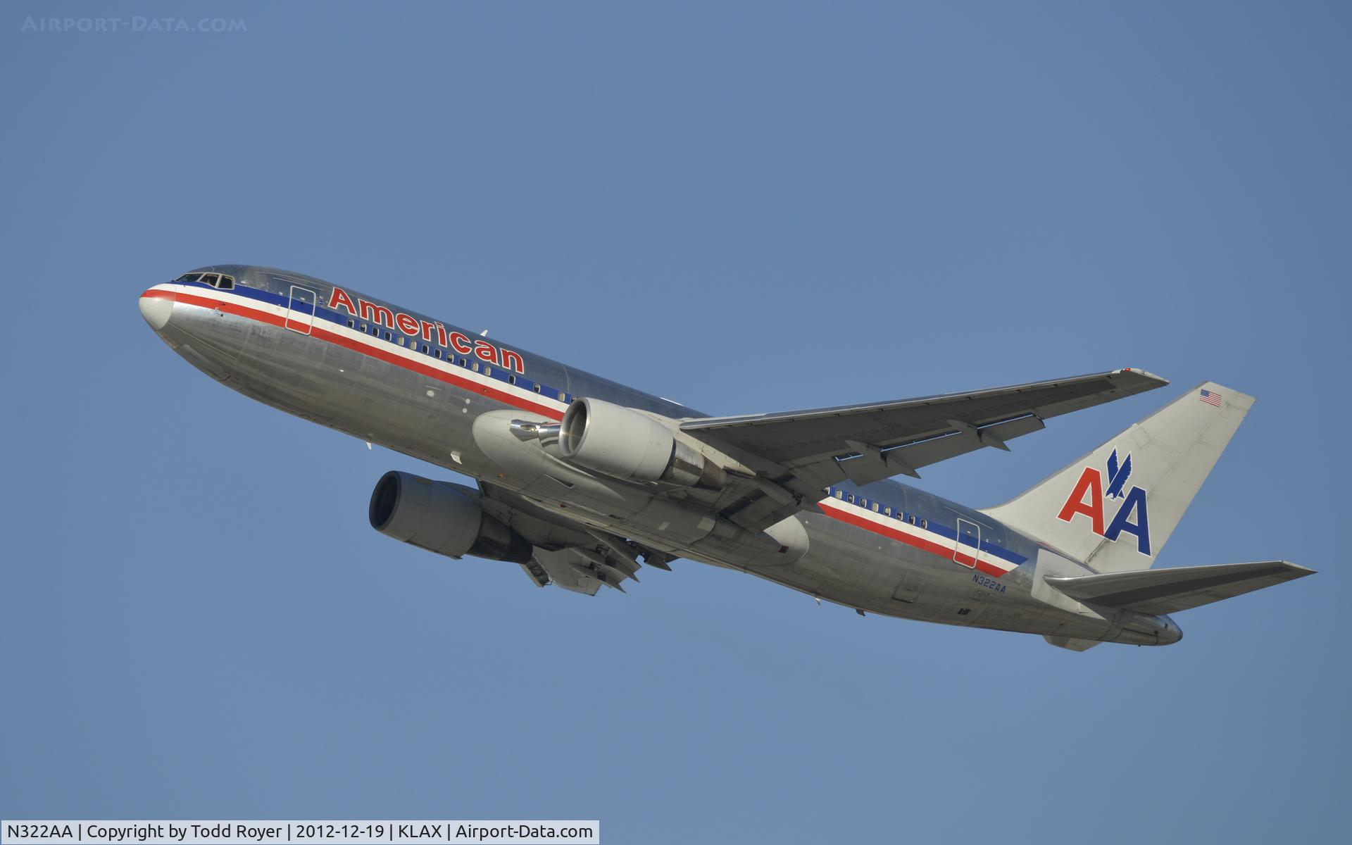 N322AA, 1986 Boeing 767-223 C/N 22323, Departing LAX