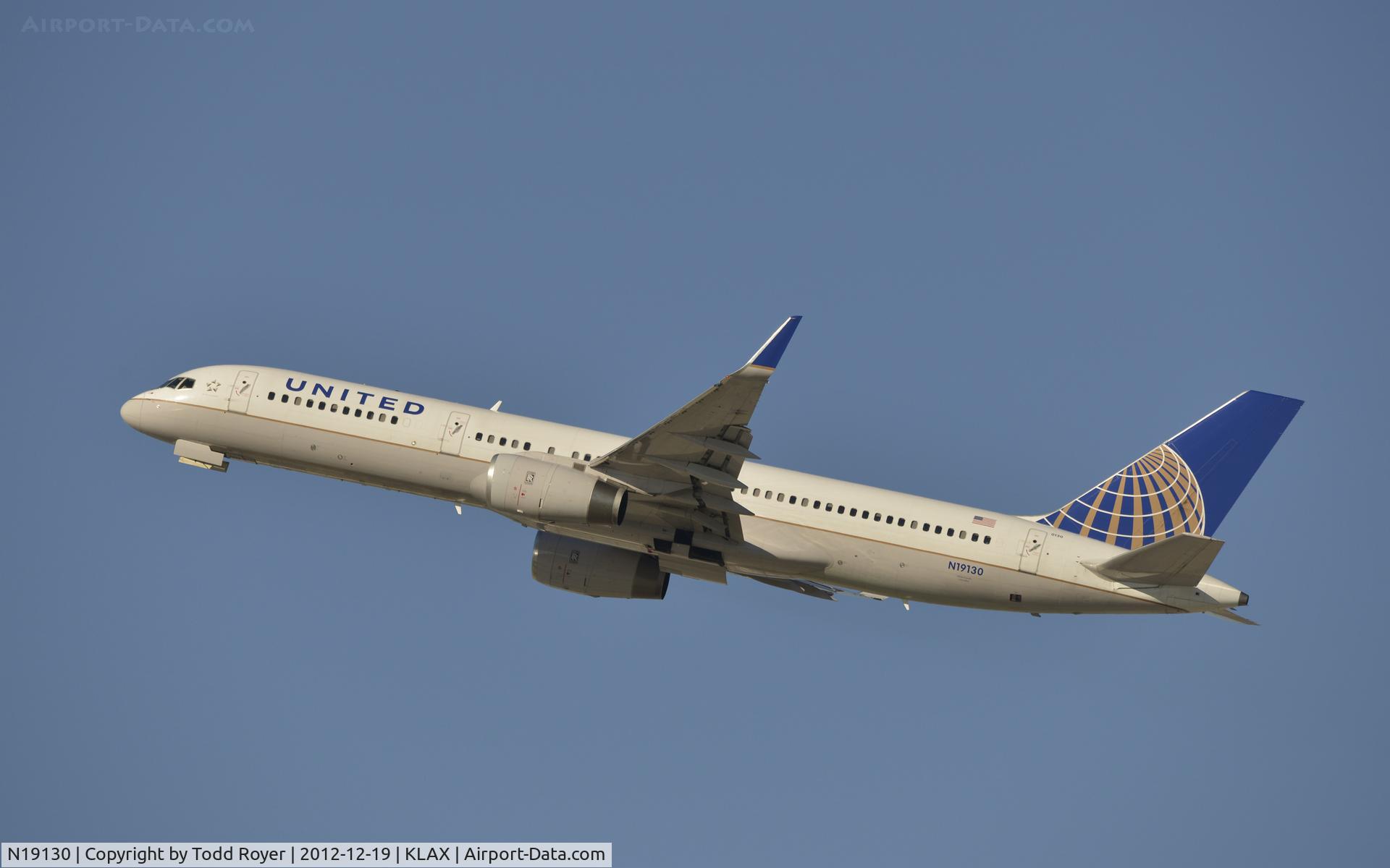 N19130, 1998 Boeing 757-224/ER C/N 28970, Departing LAX