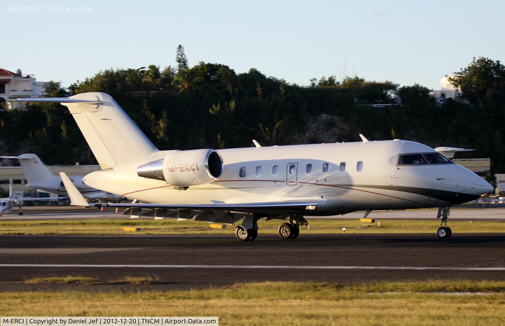 M-ERCI, 2010 Bombardier Challenger 605 (CL-600-2B16) C/N 5841, M-ERCI