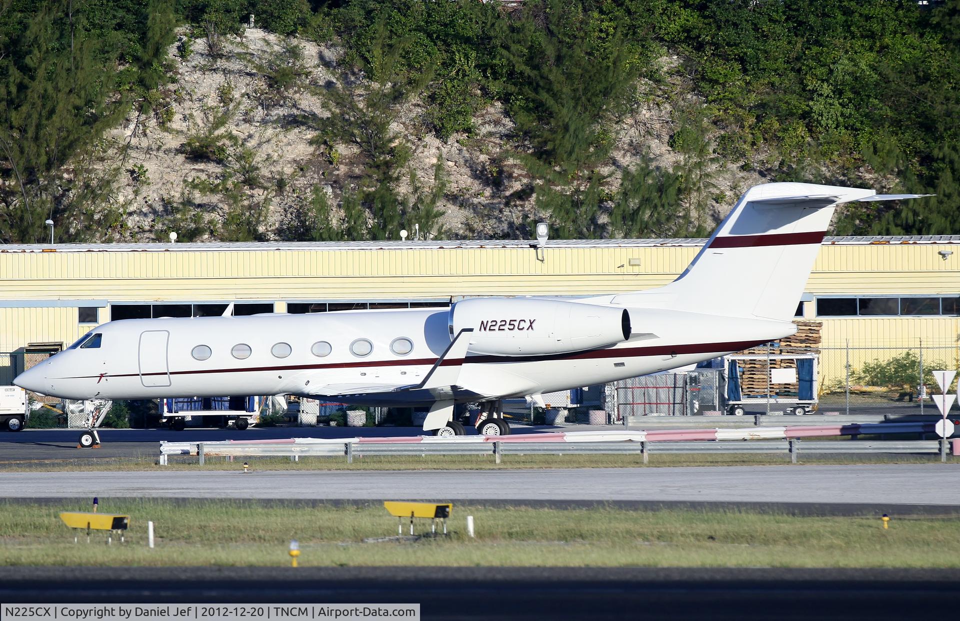 N225CX, 2001 Gulfstream Aerospace G-IV C/N 1467, N225CX flying as GAJ1025 GAMA