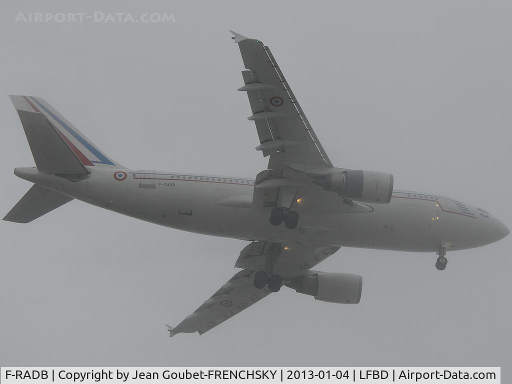 F-RADB, 1987 Airbus A310-304 C/N 422, COTAM 1101 landing 23 with bad weather