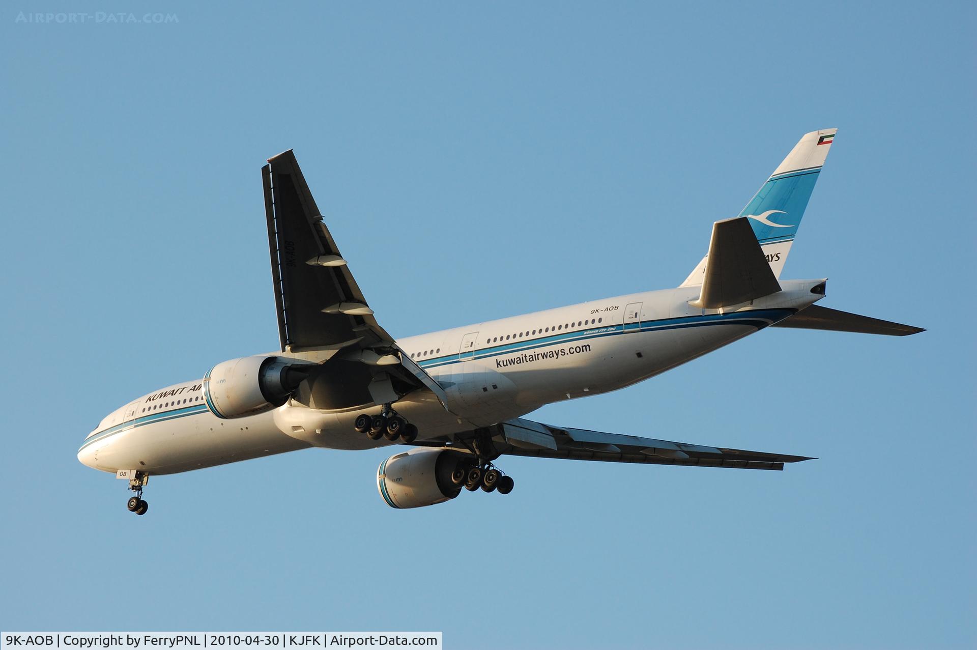 9K-AOB, 1998 Boeing 777-269/ER C/N 28744, Kuwait B772 arriving at JFK