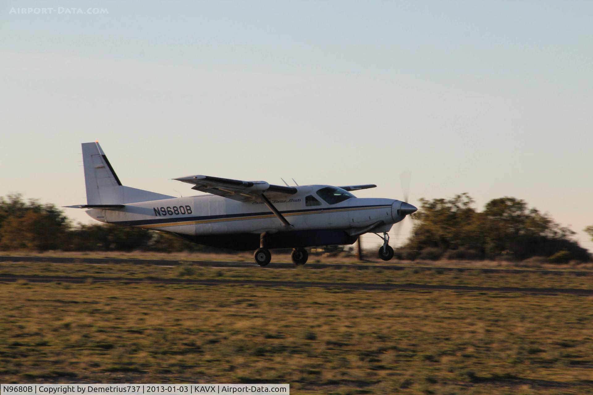 N9680B, 1989 Cessna 208B C/N 208B0150, Nice departure out of Catalina