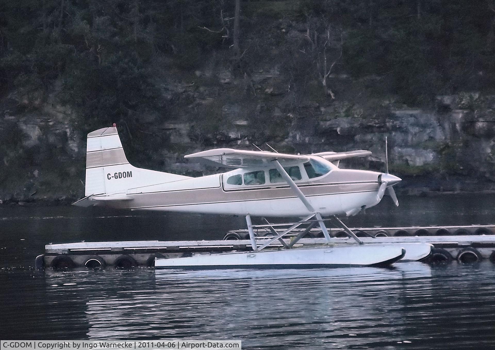 C-GDOM, Cessna A185F Skywagon 185 C/N 18504211, Cessna A185F Skywagon on floats at the Seair seaplane terminal, Nanaimo BC