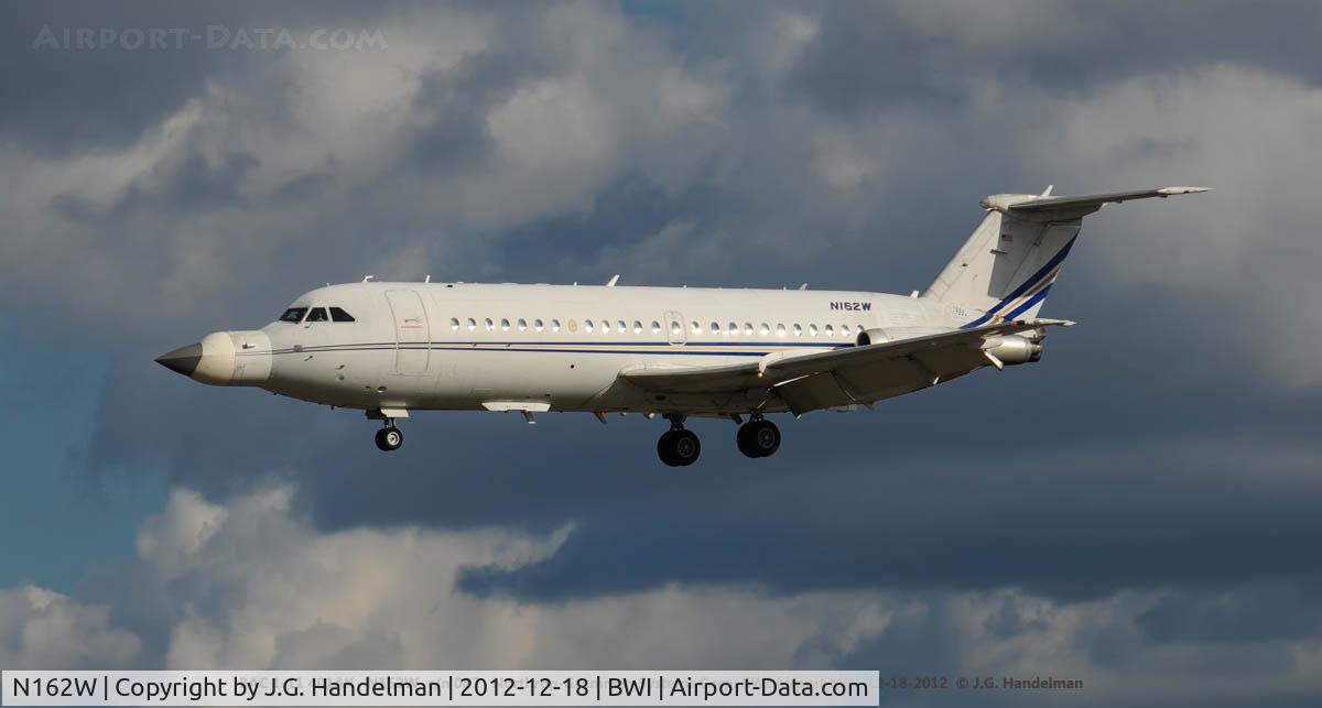 N162W, 1966 BAC 111-401AK One-Eleven C/N BAC.087, on final to 33L