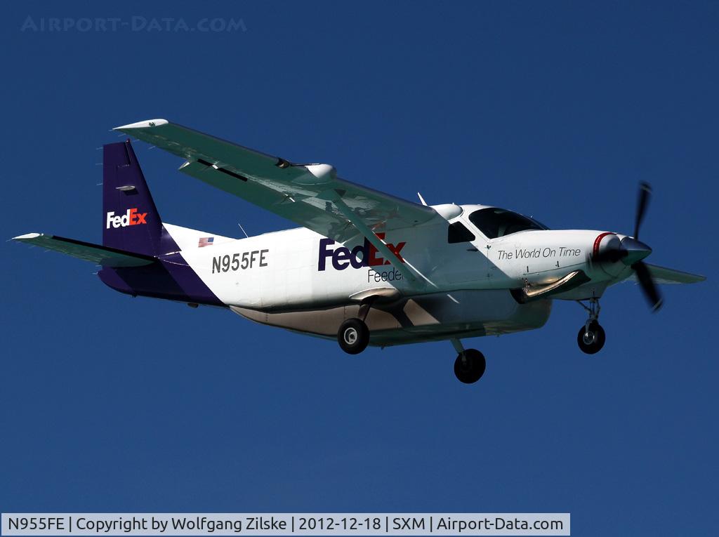 N955FE, 1987 Cessna 208B Super Cargomaster C/N 208B-0066, visitor